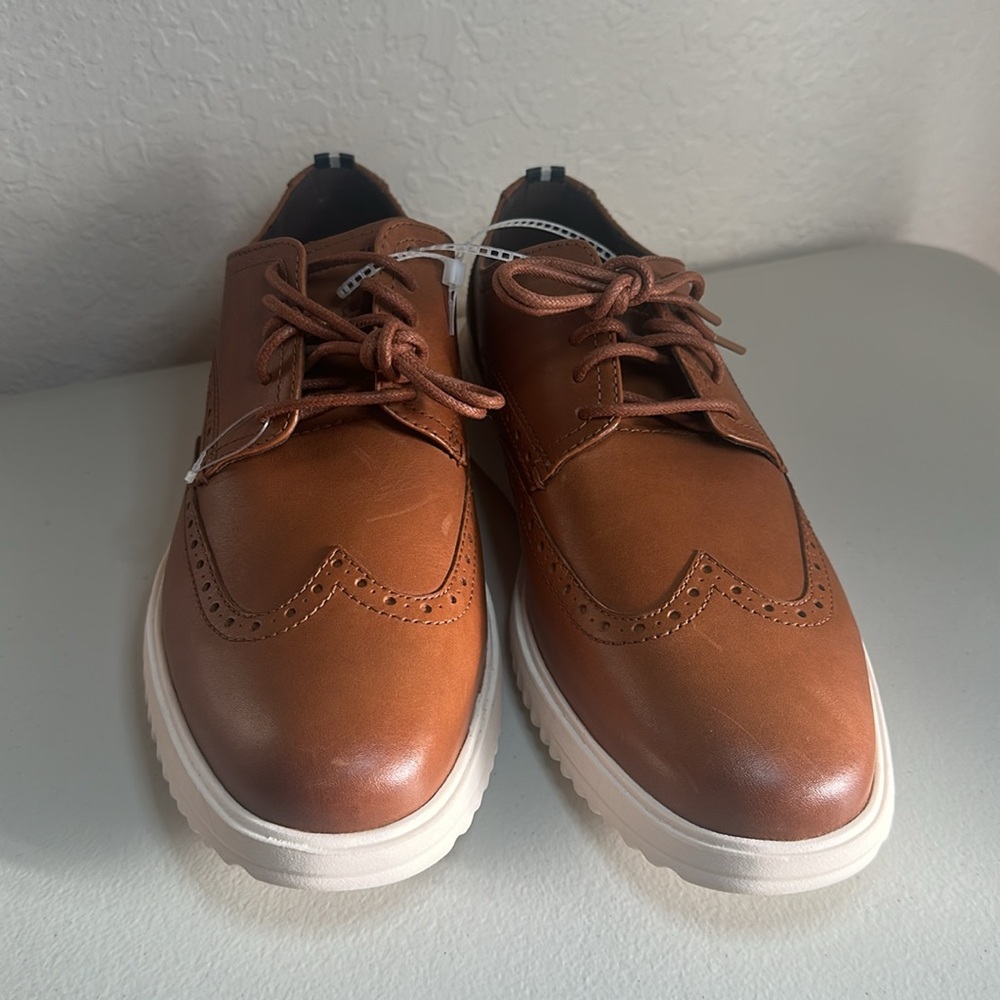 COLE HAAN Grand+ Wingtip Oxford NEW, size 8.5, very comfy, last one! C36939 - Picture 2 of 6